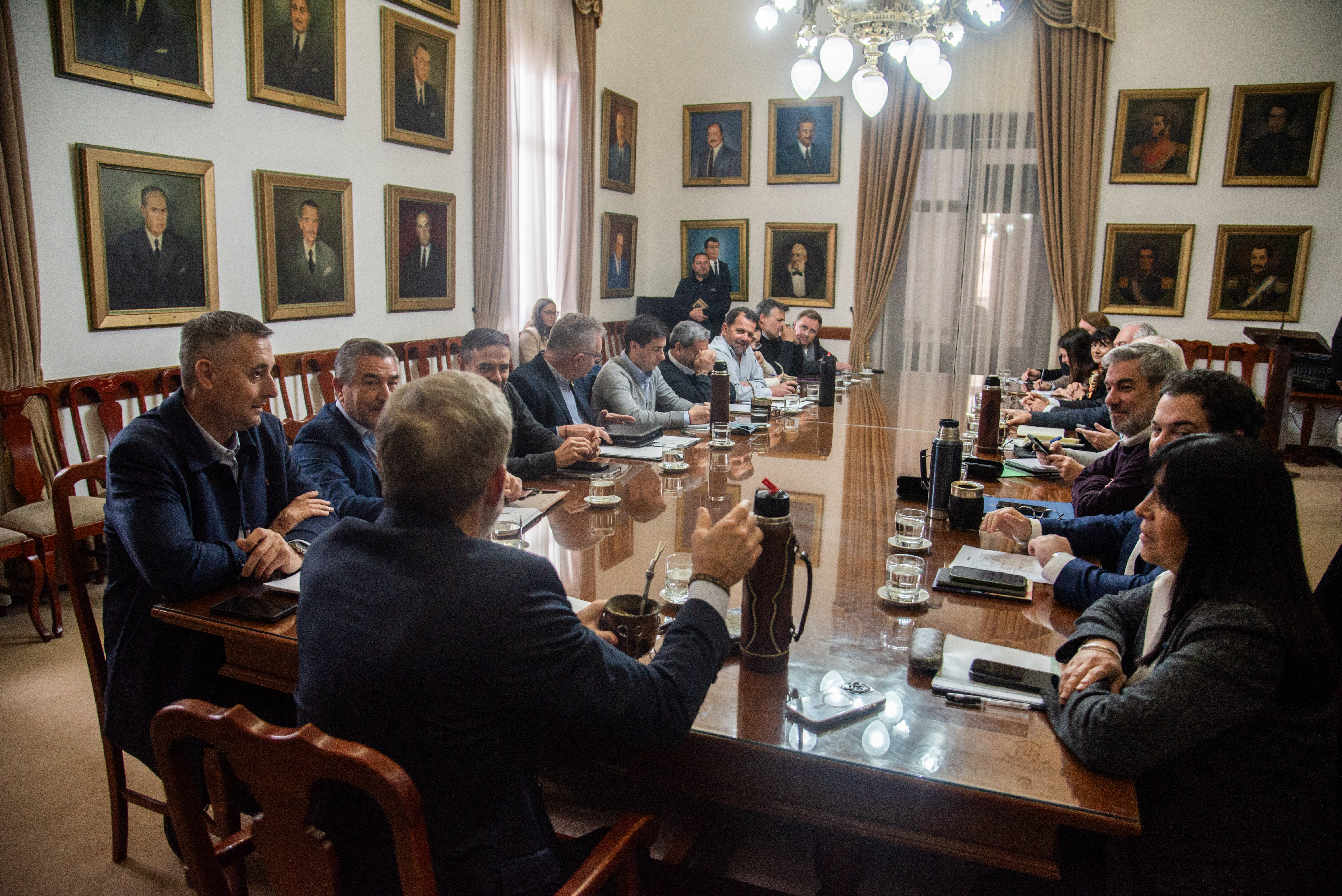 Frigerio anunci&oacute; inversi&oacute;n hist&oacute;rica en vialidad y puertos en Entre R&iacute;os