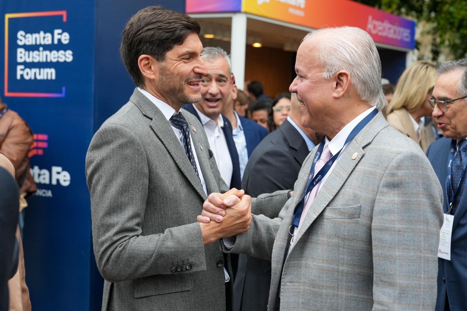 Pullaro impulsa a Santa Fe como polo productivo y exportador