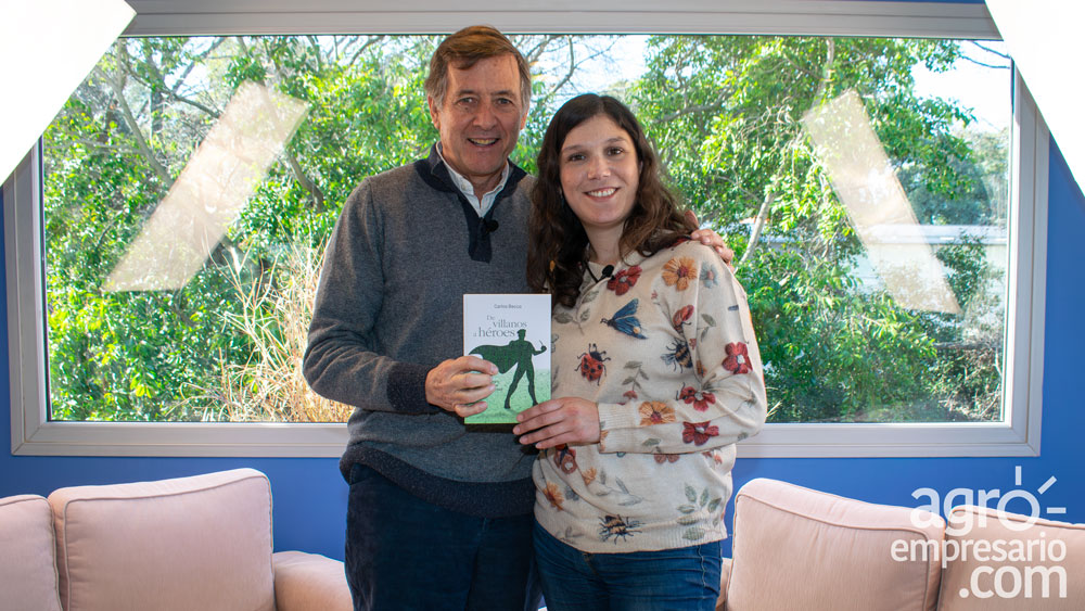 Carlos Becco, Conductor de "De Villanos a Heroes" en Agroempresario.com y Fernanda Santibañez, CEO de Eiru.